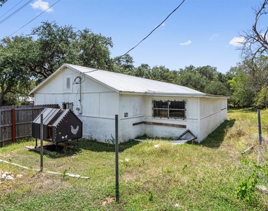 2106 Allred Dr - Photo Thumbnail 32