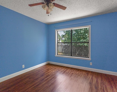 2106 Allred Dr - Photo Thumbnail 26