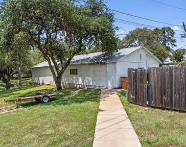 2106 Allred Dr - Photo Thumbnail 31