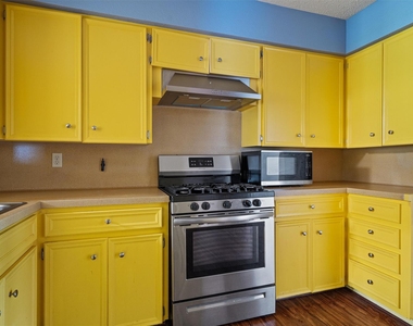 2106 Allred Dr - Photo Thumbnail 10