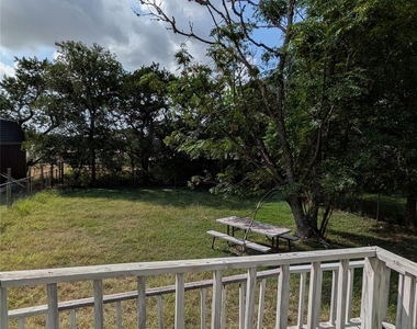 1507 Earle St - Photo Thumbnail 15