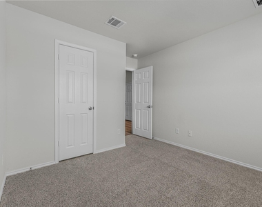 4011 Baerlon - Photo Thumbnail 20