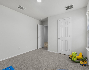 4011 Baerlon - Photo Thumbnail 22