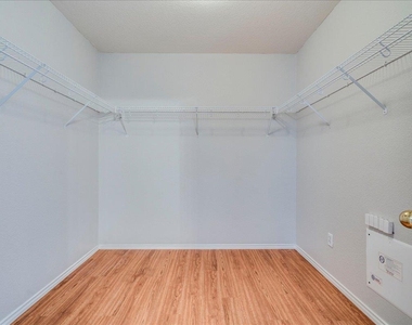 1507 Davis Mountain Loop - Photo Thumbnail 17