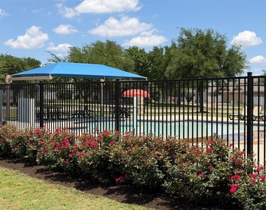 1507 Davis Mountain Loop - Photo Thumbnail 26