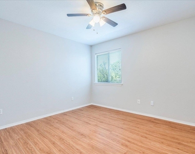 1507 Davis Mountain Loop - Photo Thumbnail 21