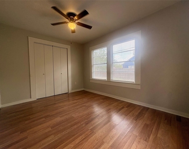 815 Lizzie St - Photo Thumbnail 10