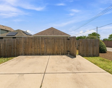 4500 Senda Ln - Photo Thumbnail 27