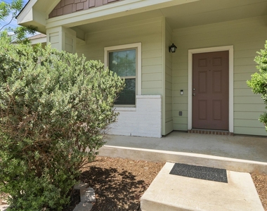 4500 Senda Ln - Photo Thumbnail 3