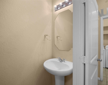 2880 Donnell Dr - Photo Thumbnail 10