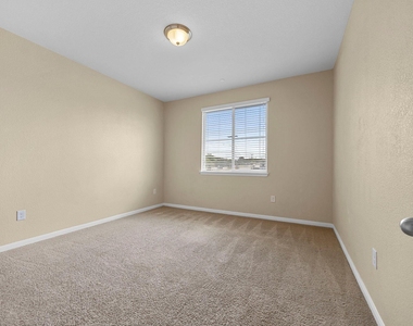 2880 Donnell Dr - Photo Thumbnail 22