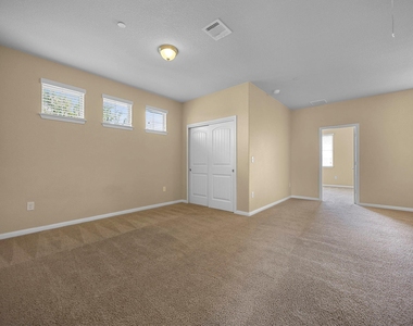 2880 Donnell Dr - Photo Thumbnail 18