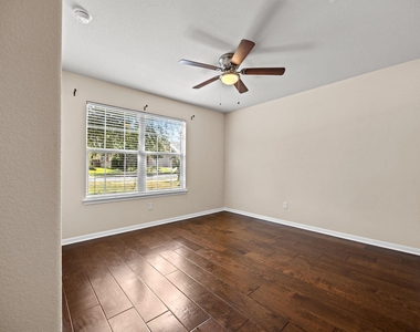 135 Justin Leonard Dr - Photo Thumbnail 8