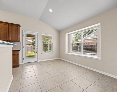 135 Justin Leonard Dr - Photo Thumbnail 14