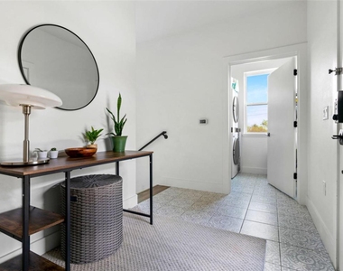 4400 Mount Vernon Dr - Photo Thumbnail 30