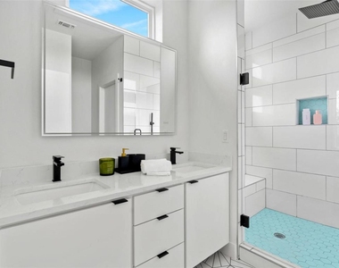 4400 Mount Vernon Dr - Photo Thumbnail 13