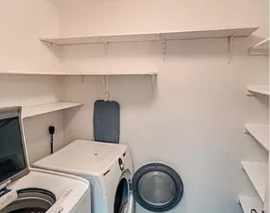 1109 Dexford Dr - Photo Thumbnail 6
