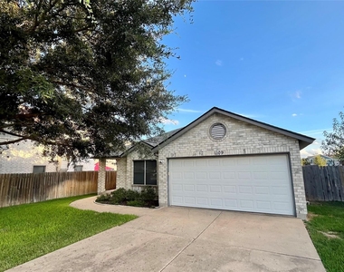 1109 Dexford Dr - Photo Thumbnail 29