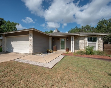8404 Hornet Dr - Photo Thumbnail 1