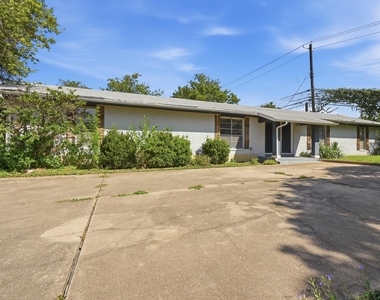 2712 Saint Edwards Cir - Photo Thumbnail 17