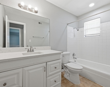 2712 Saint Edwards Cir - Photo Thumbnail 14