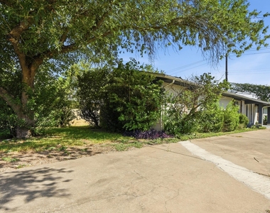 2712 Saint Edwards Cir - Photo Thumbnail 19