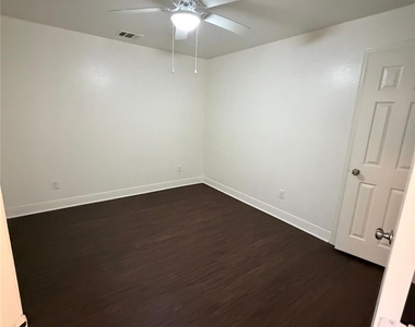 146 Mauna Kea Ln - Photo Thumbnail 11