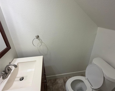 146 Mauna Kea Ln - Photo Thumbnail 5