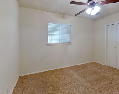 1209 Westcott Dr - Photo Thumbnail 5