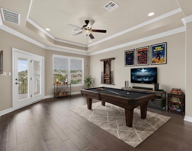 1905 Leaders Ln - Photo Thumbnail 24