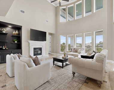 1905 Leaders Ln - Photo Thumbnail 5