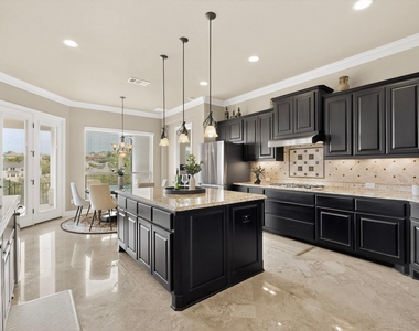 1905 Leaders Ln - Photo Thumbnail 12