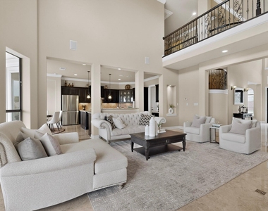 1905 Leaders Ln - Photo Thumbnail 7