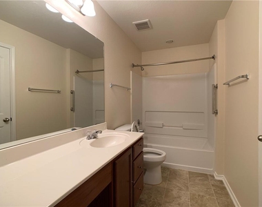 133 Gina Dr - Photo Thumbnail 12