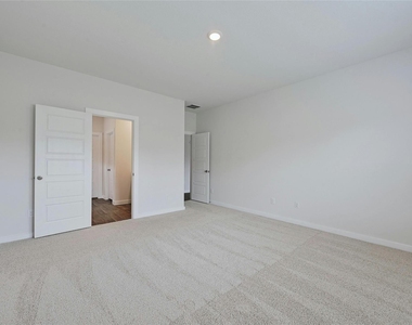 313 Merriman Rd - Photo Thumbnail 13