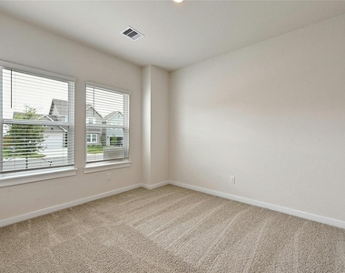 313 Merriman Rd - Photo Thumbnail 17