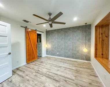 12315 Limerick Ave - Photo Thumbnail 7
