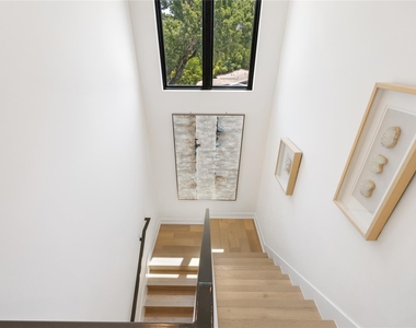 5004 Highland Ct - Photo Thumbnail 19