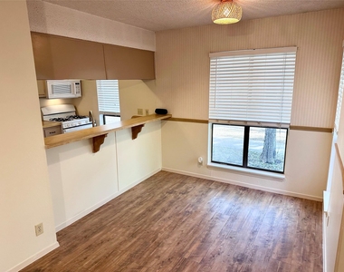 5619 Clay Ave - Photo Thumbnail 8