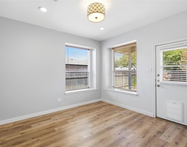 4304 Stone Oak Pl - Photo Thumbnail 13