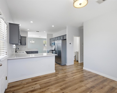4304 Stone Oak Pl - Photo Thumbnail 14