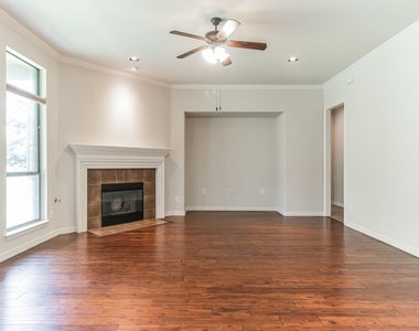 208 Angus Dr - Photo Thumbnail 11