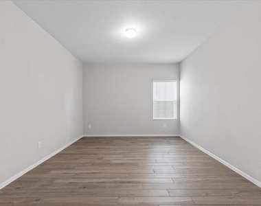 261 Hortus Dr - Photo Thumbnail 28