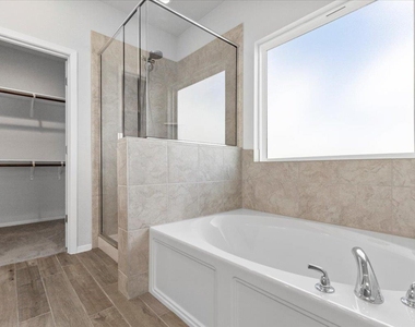 261 Hortus Dr - Photo Thumbnail 20