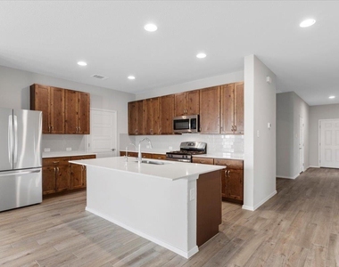 261 Hortus Dr - Photo Thumbnail 5