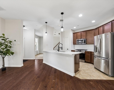 3101 Davis Ln - Photo Thumbnail 18