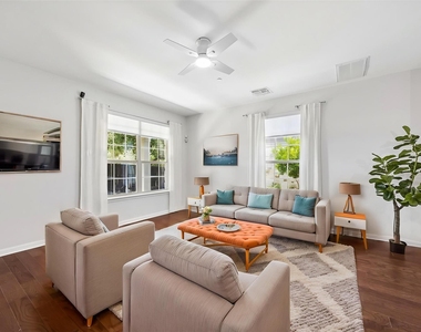 3101 Davis Ln - Photo Thumbnail 6
