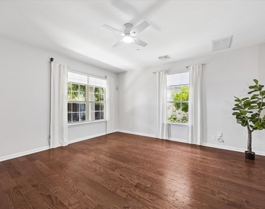 3101 Davis Ln - Photo Thumbnail 16