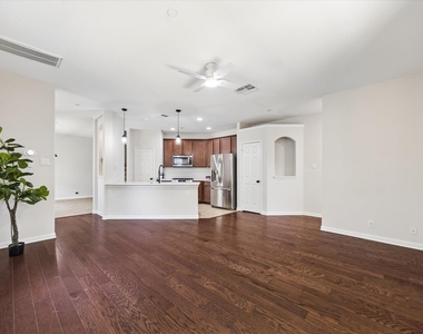 3101 Davis Ln - Photo Thumbnail 15