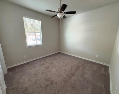 147 Mary Max Cir - Photo Thumbnail 23
